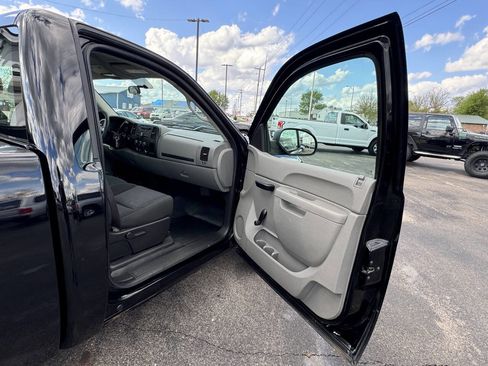 Used 2012 Chevrolet Silverado 1500 W/T image 27