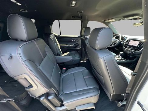 Used 2022 Chevrolet Traverse RS w/ LPO, Floor Liner Package image 16