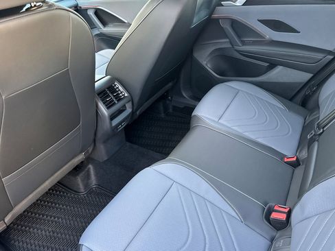 New 2026 Volkswagen Tiguan SE R-Line image 12