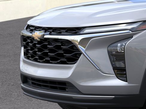 New 2026 Chevrolet Trax LT w/ LT Convenience Package FWD image 13