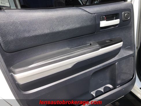 Used 2014 Toyota Tundra SR5 image 17