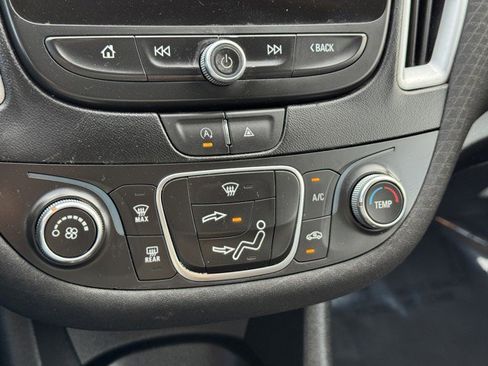 Used 2023 Chevrolet Malibu LS image 18