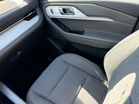 New 2026 Ford Explorer Active RWD image 15