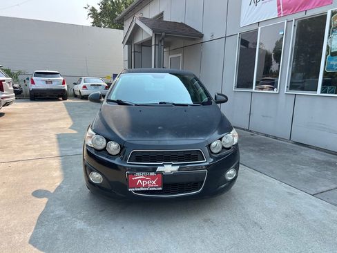 Used 2013 Chevrolet Sonic LT w/ Wheels and Fog Lamp Package FWD image 2