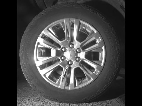 Used 2025 GMC Sierra 1500 Denali AWD/4WD image 12