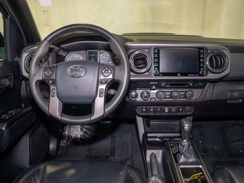 Certified 2020 Toyota Tacoma TRD Sport w/ TRD Premium Sport Package image 6