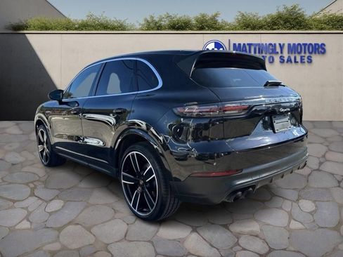 Used 2020 Porsche Cayenne image 5