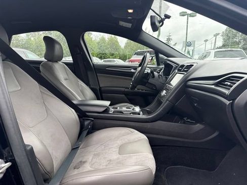 Used 2017 Ford Fusion Sport w/ Equipment Group 401A AWD/4WD image 9