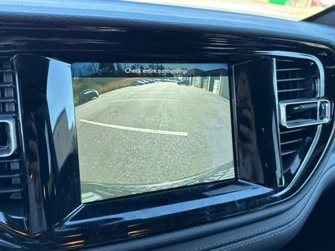 Used 2024 Dodge Durango SXT w/ 3rd Row Seating Group image 28