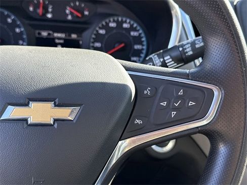 Used 2022 Chevrolet Equinox LS image 33