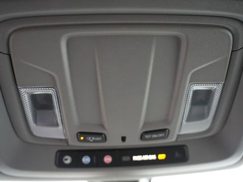 Used 2021 GMC Sierra 1500 Elevation image 28