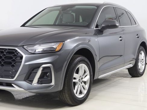 Used 2024 Audi Q5 2.0T Premium w/ Convenience Package image 54