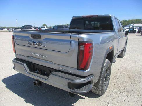 New 2026 GMC Sierra 2500 Denali Ultimate AWD/4WD image 5