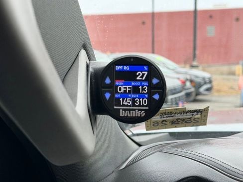 Used 2024 GMC Sierra 2500 Denali w/ Denali Reserve Package image 9