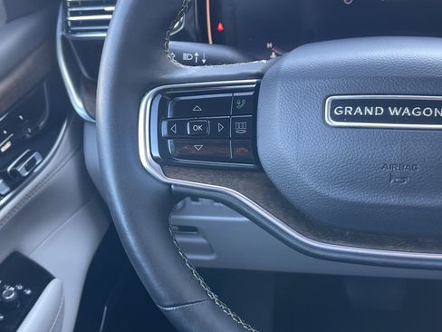 Used 2024 Jeep Grand Wagoneer Series I w/ Flexible Seating Group image 18