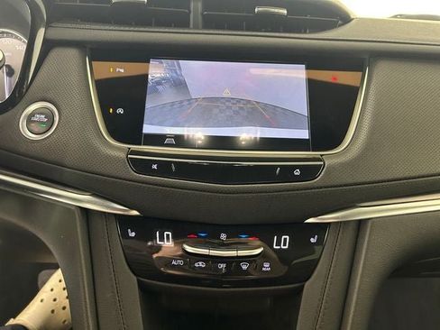 Certified 2024 Cadillac XT5 Luxury w/ LPO, Floor Liner Package FWD image 21