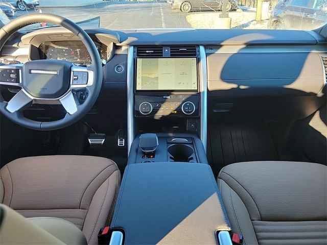 New 2025 Land Rover Discovery Dynamic SE AWD/4WD image 25