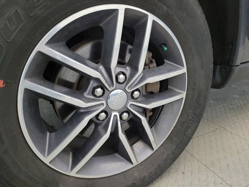 Used 2018 Jeep Grand Cherokee Limited image 31