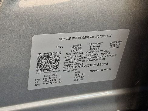 Used 2023 Chevrolet Traverse LT image 30