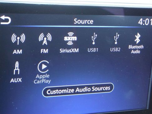 Used 2022 Nissan Sentra SR w/ SR Premium Package FWD image 21