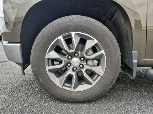 Certified 2023 Chevrolet Silverado 1500 LT AWD/4WD image 33