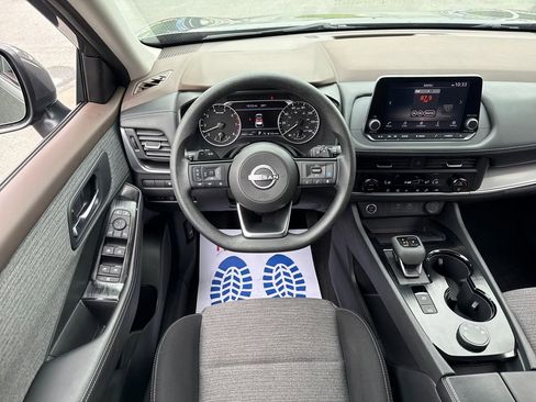 Used 2023 Nissan Rogue SV AWD/4WD image 15