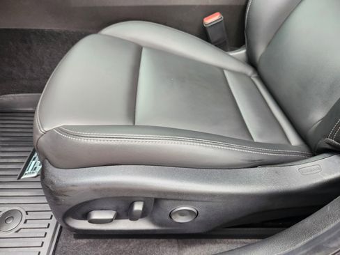 Used 2020 Cadillac CT4 Luxury w/ Sun And Sound Package RWD image 22