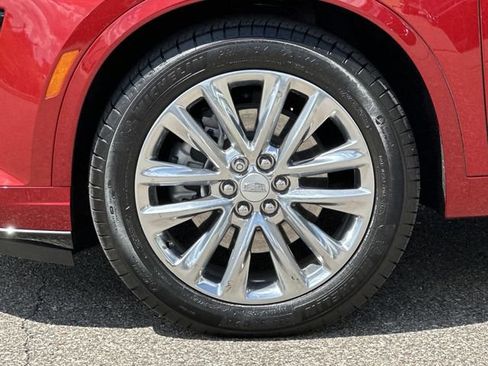 Used 2024 Cadillac XT6 Premium Luxury w/ LPO, Floor Liner Package AWD/4WD image 8