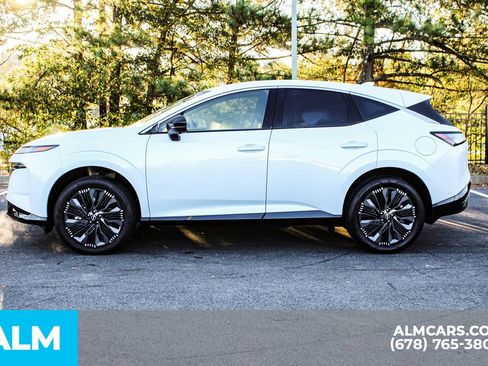 Used 2025 Nissan Murano Platinum w/ Cargo Package image 7