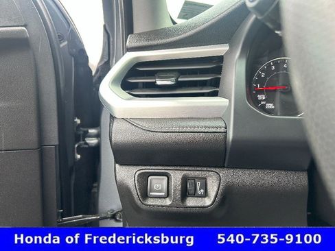 Used 2021 GMC Acadia SLE w/ Driver Convenience Package image 25