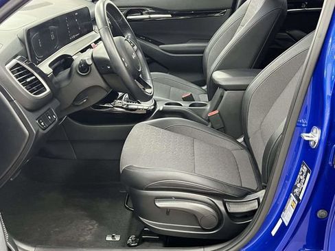Used 2025 Kia Seltos S FWD image 16
