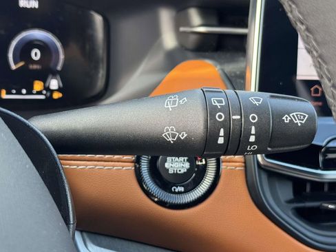 Used 2025 Jeep Compass Limited w/ Elite Group image 24