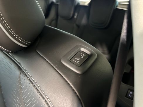 Used 2025 INFINITI QX80 Sensory AWD/4WD image 27
