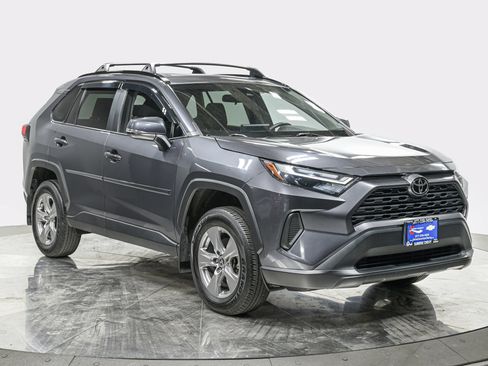 Used 2024 Toyota RAV4 XLE w/ Convenience Package AWD/4WD image 9
