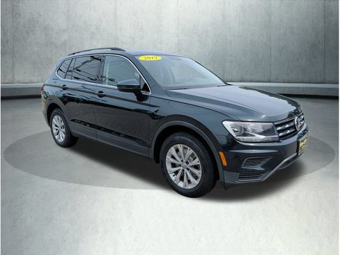 Used 2019 Volkswagen Tiguan SE w/ 3rd Row Seat Package AWD/4WD image 9