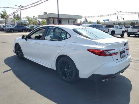 New 2026 Toyota Camry SE image 5