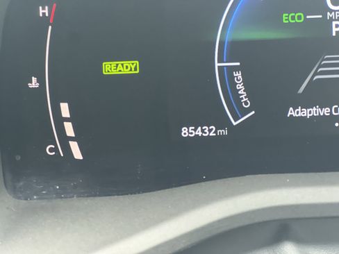 Used 2025 Toyota Camry SE w/ Convenience Package image 22