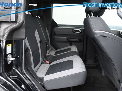 Used 2023 Ford Bronco Big Bend w/ Sasquatch Package AWD/4WD image 15