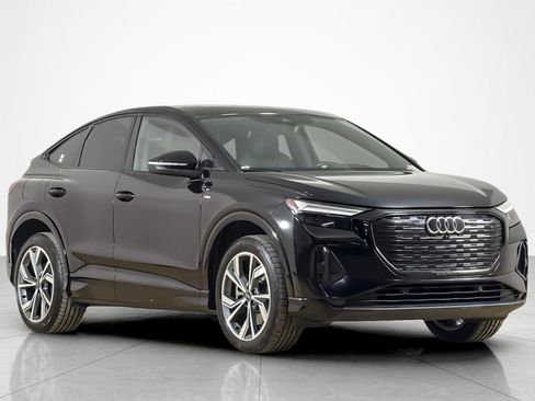 Used 2023 Audi Q4 e-tron Premium Plus w/ Premium Plus AWD/4WD image 7