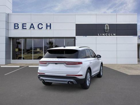 New 2026 Lincoln Corsair Premiere image 8