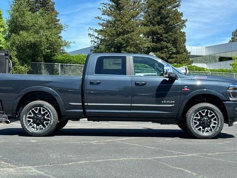 New 2026 RAM 2500 Limited AWD/4WD image 3
