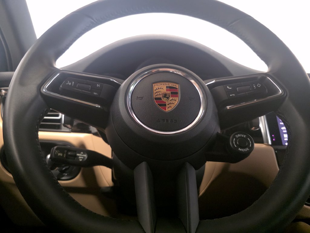 Certified 2026 Porsche Macan S AWD/4WD image 27