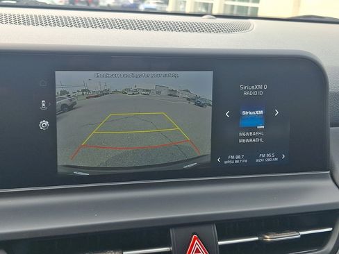 Used 2024 Kia Seltos SX w/ SX Sunroof Package AWD/4WD image 18