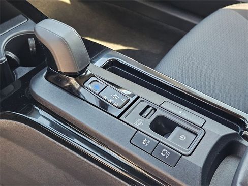 Used 2025 Toyota Prius LE image 23