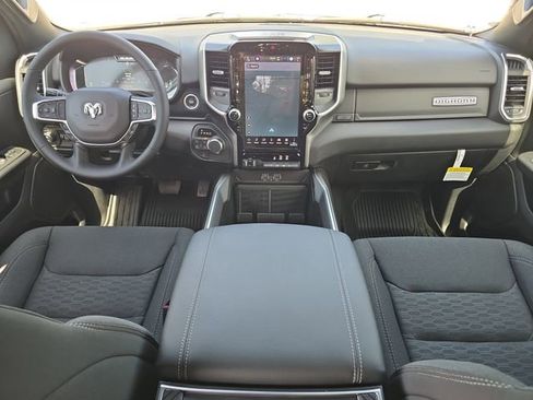 New 2026 RAM 1500 Big Horn AWD/4WD image 9