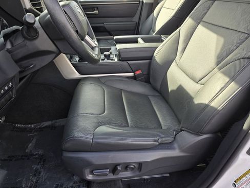 Used 2022 Toyota Tundra Limited w/ TRD Off-Road Package AWD/4WD image 36