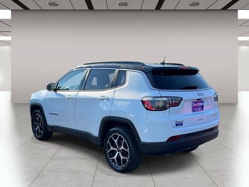 Used 2025 Jeep Compass Limited AWD/4WD image 6