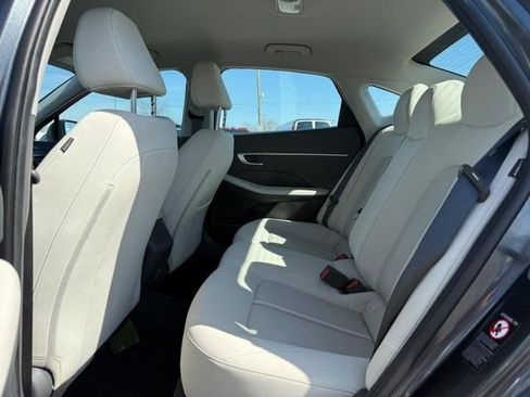 Used 2023 Hyundai Sonata SE image 10