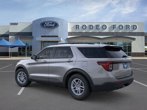 New 2026 Ford Explorer Active RWD image 4