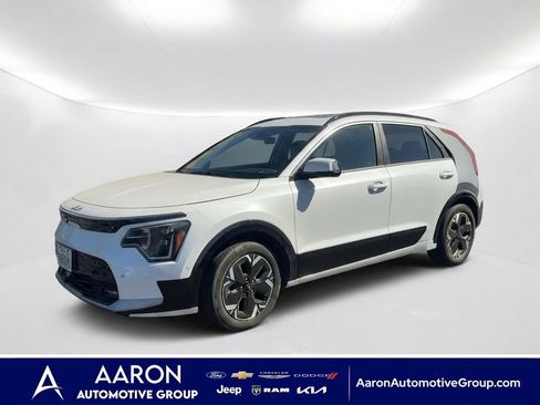 Used 2023 Kia Niro Wave FWD image 1